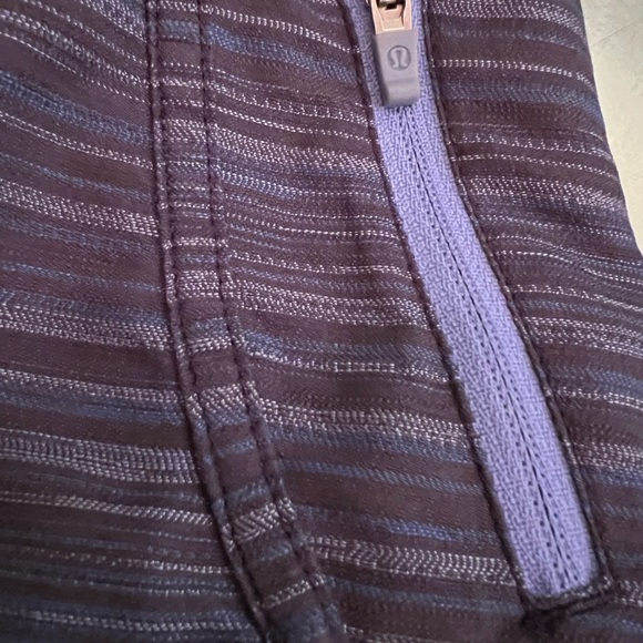 Lululemon tracker running shorts - Picture 2 of 3